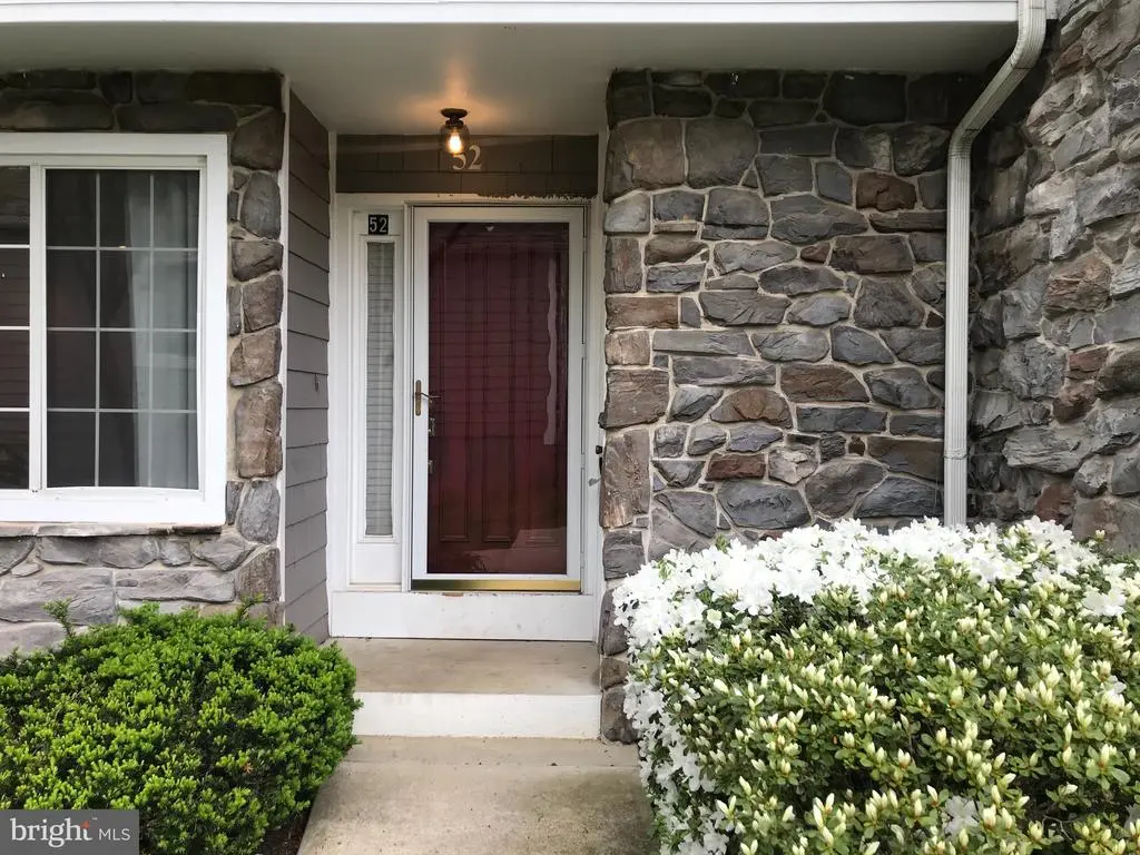 52 Constitution Ct, Chesterbrook