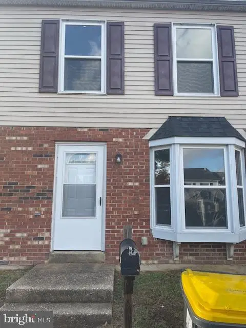 403 Strathaven Ct, Newark