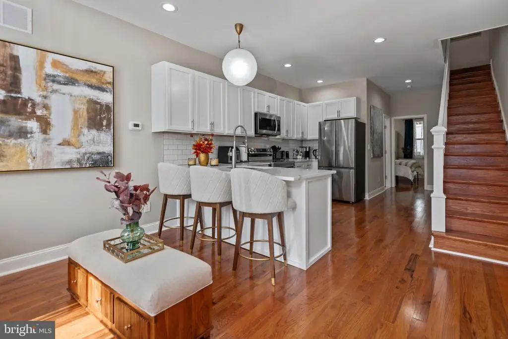 2204 E Chase St, Baltimore