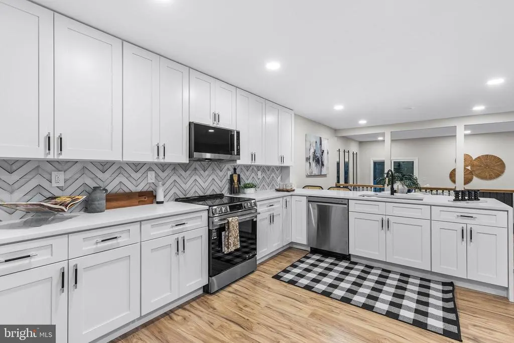 3065 White Birch Ct, FAIRFAX