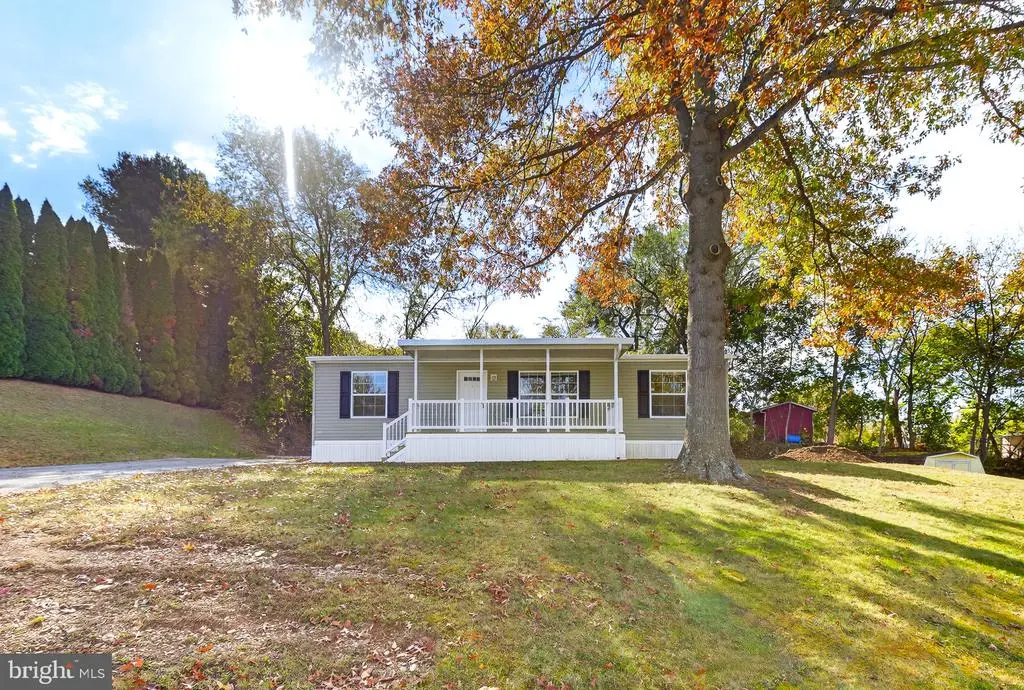 105 Fawn Circle Dr, WINDSOR