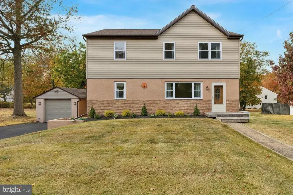 736 Plum St, SOUTHAMPTON