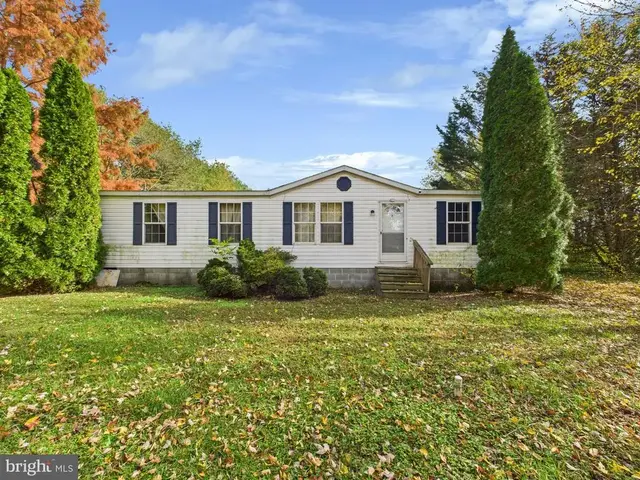 35353 Dannys Dr, Laurel