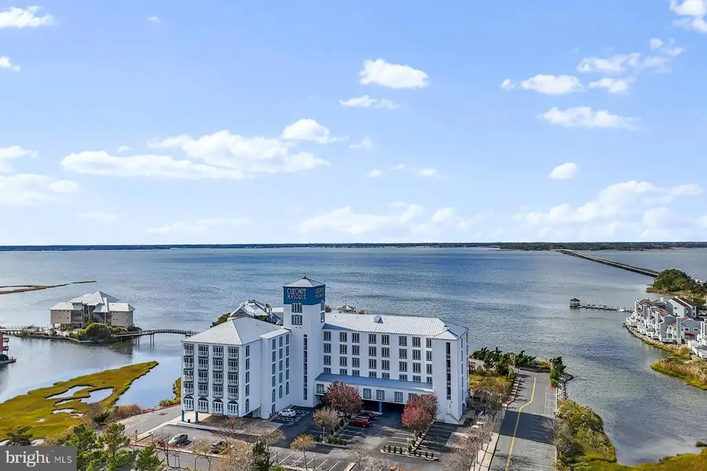 200 59th St #302, OCEAN CITY