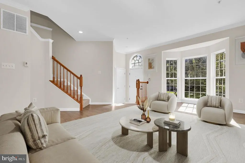 3816 Sugarloaf Pkwy, Frederick