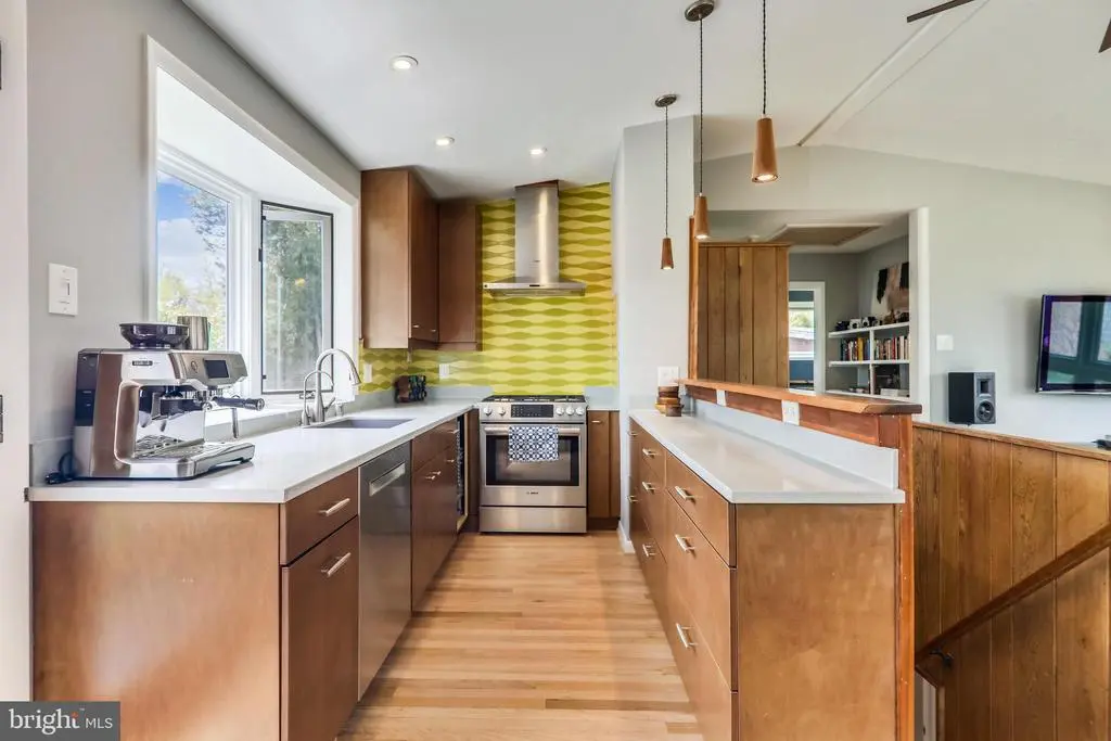 3922 Denfeld Ct, Kensington