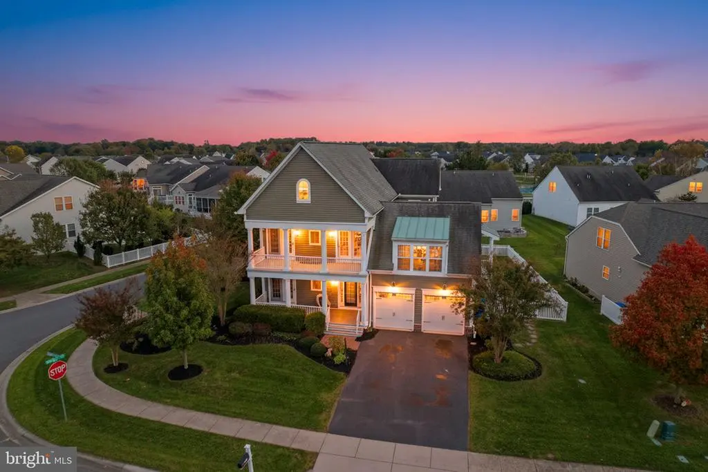 29730 Vincent Village Dr, Milton