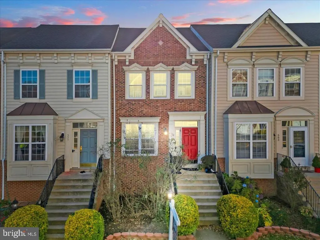 561 Edmonton Ter Ne, LEESBURG