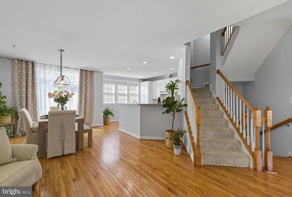 1515 Artillery Ter Ne, LEESBURG