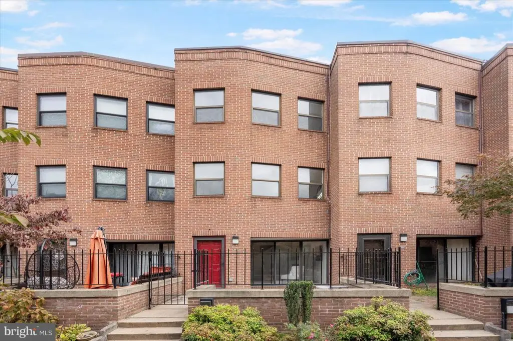 909 Stubblefield Ln, BALTIMORE