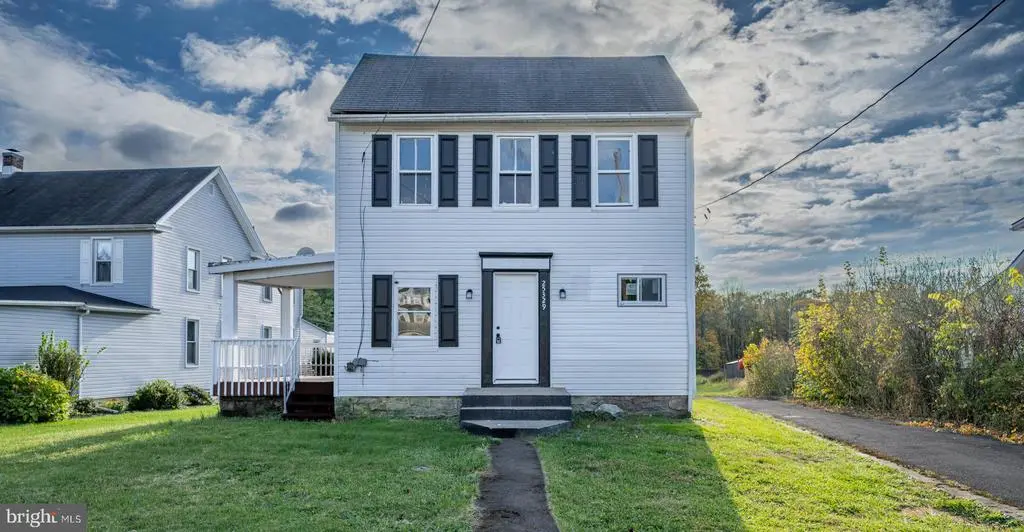 25329 Highfield Rd, Cascade