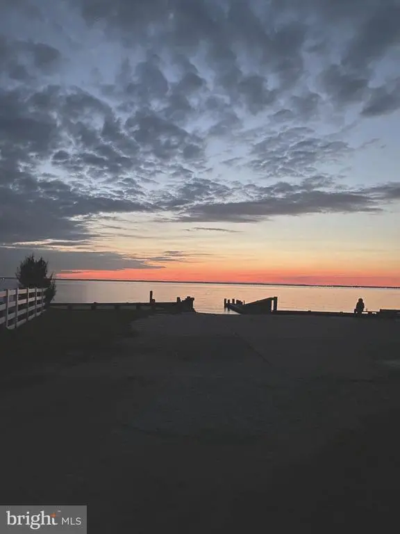 101 Beachside Dr, STEVENSVILLE