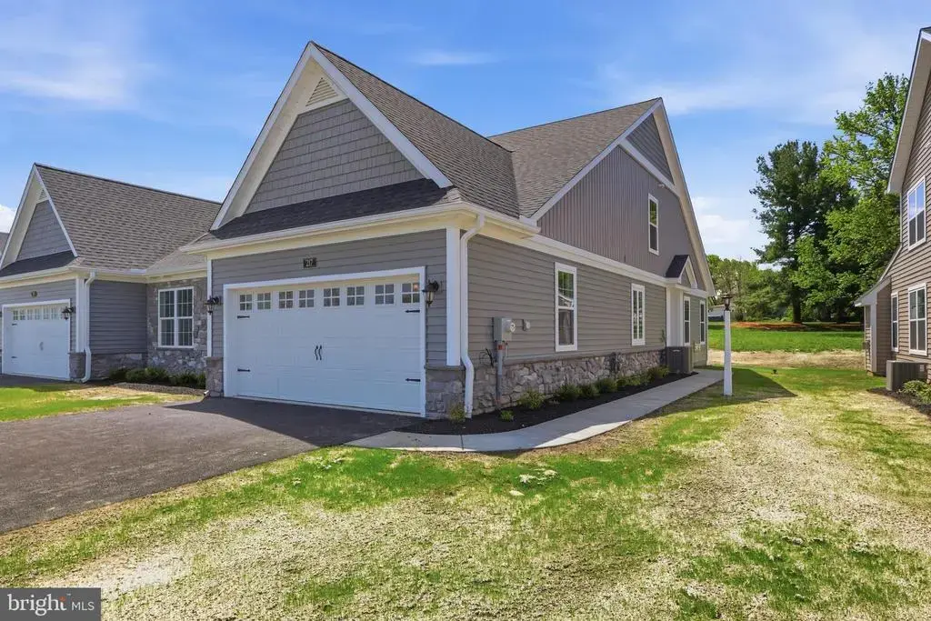 217 Bellaride Ln #70, MILLERSVILLE
