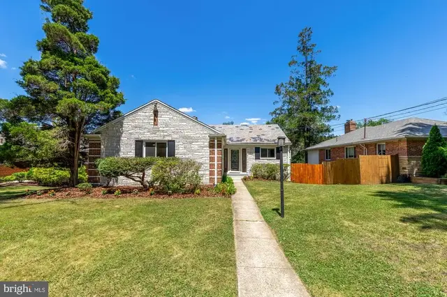 4560 Argyle Ter Nw, Washington