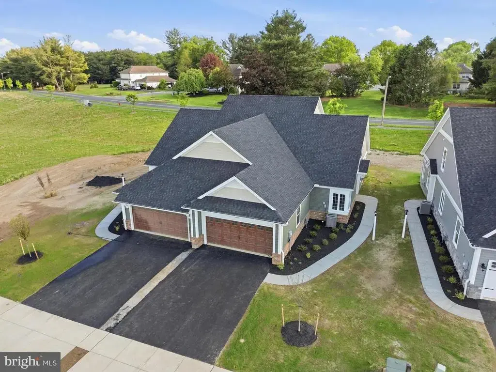 221 Bellaride Ln #68, MILLERSVILLE
