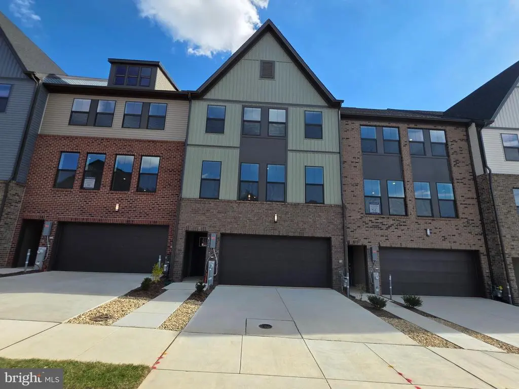 1354 Crested Wood Dr Dr, Laurel