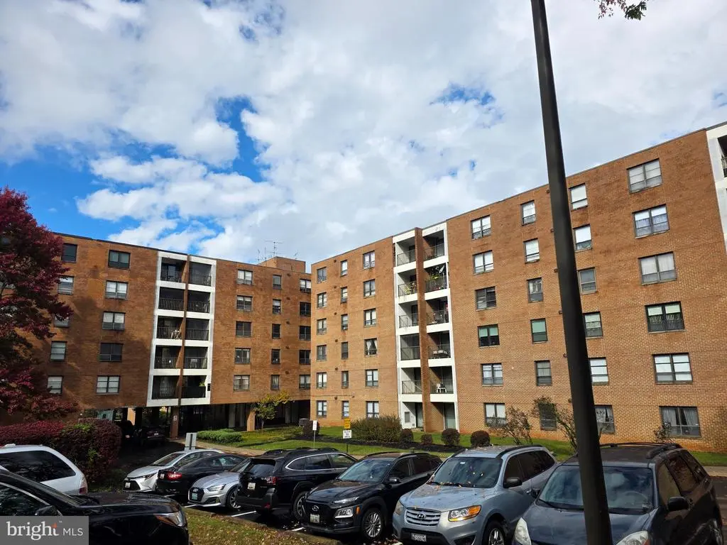 6317 Park Heights Ave #103, Baltimore