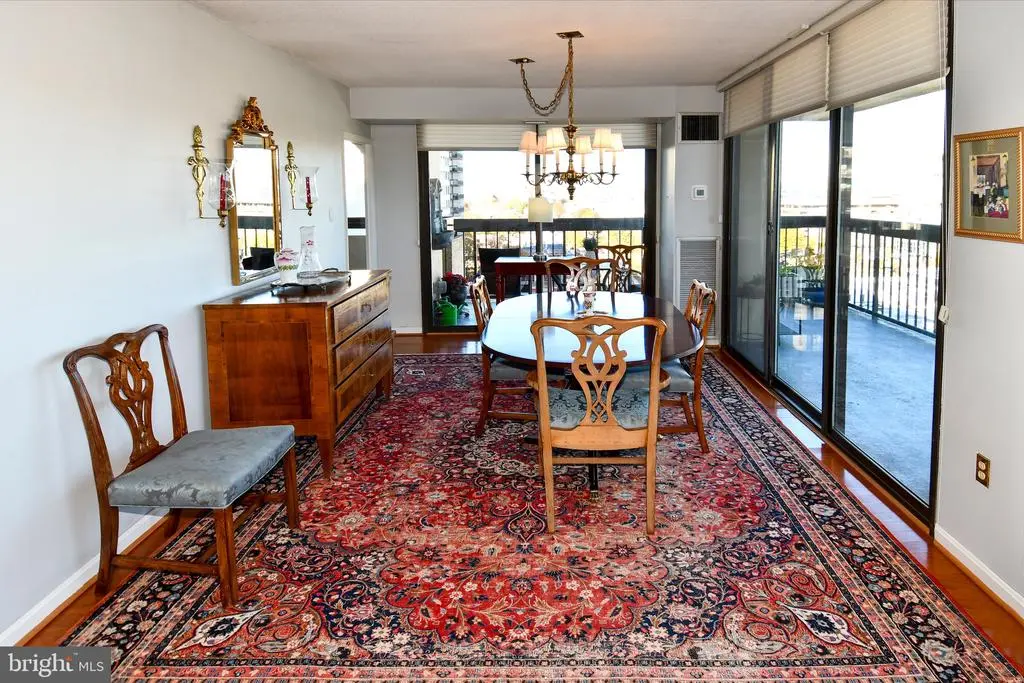 400 Madison St #1008, ALEXANDRIA