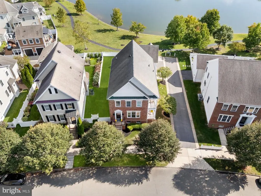 18 North St, TRENTON