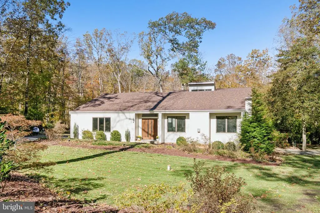 184 Old Bight Ct, Edgewater