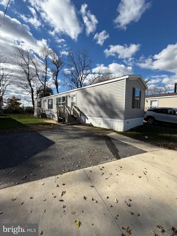 4 Roth Ave, MERTZTOWN