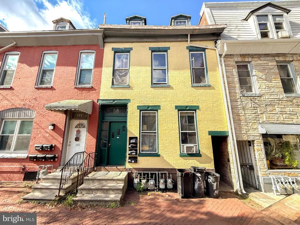 114 N 10th St, READING