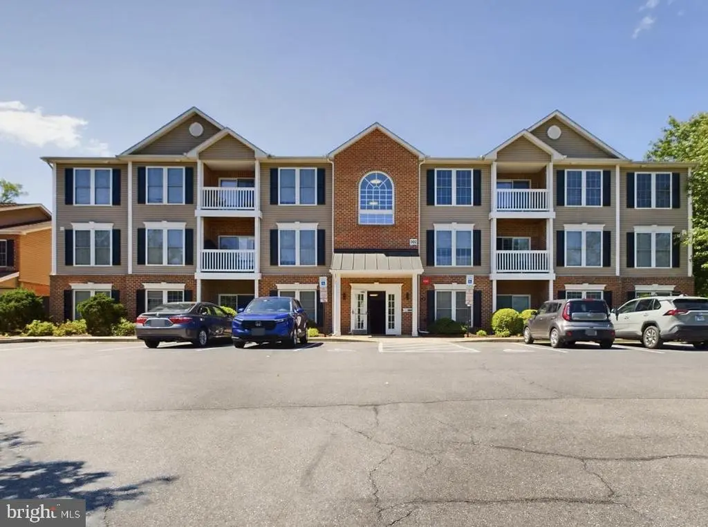 302 Baughmans #m, Frederick