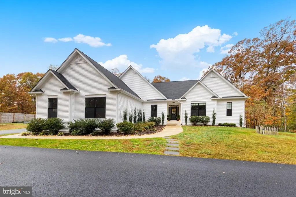 499 Poplar Rd, FREDERICKSBURG