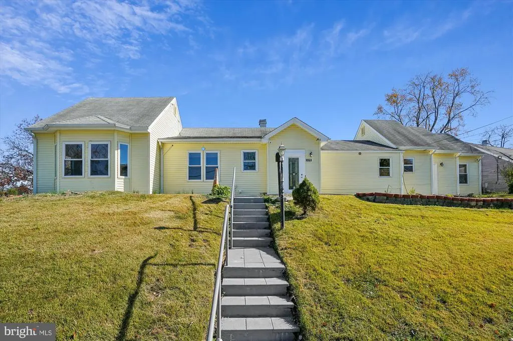 3201 Nottage Ln, FALLS CHURCH