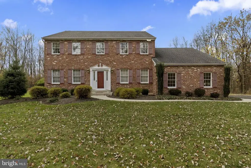 2756 Pickertown Rd, WARRINGTON