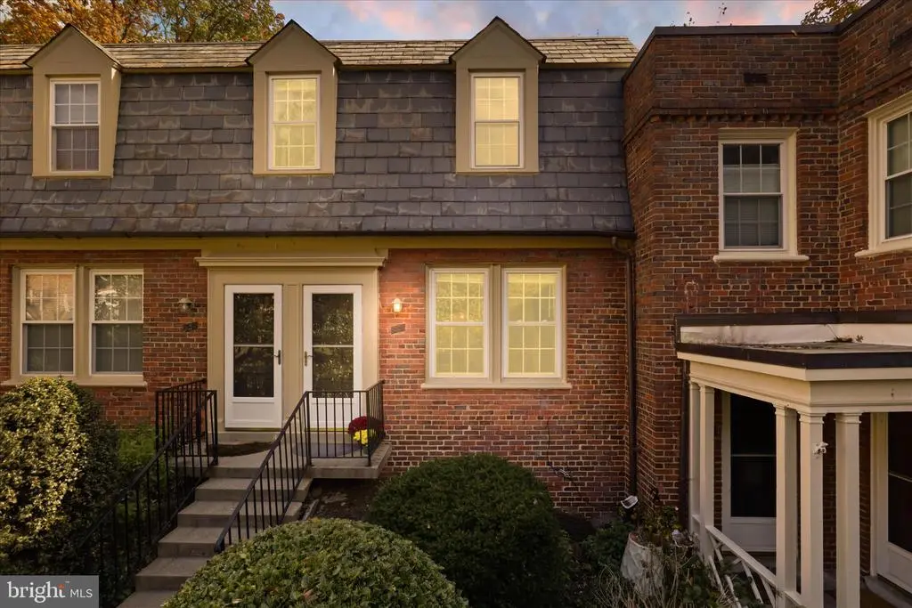 1401 S Barton St #231, ARLINGTON