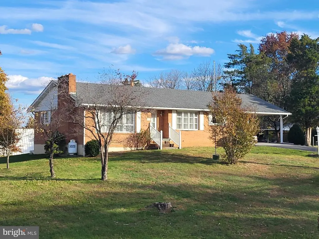 1327 Front Royal Pike, WINCHESTER