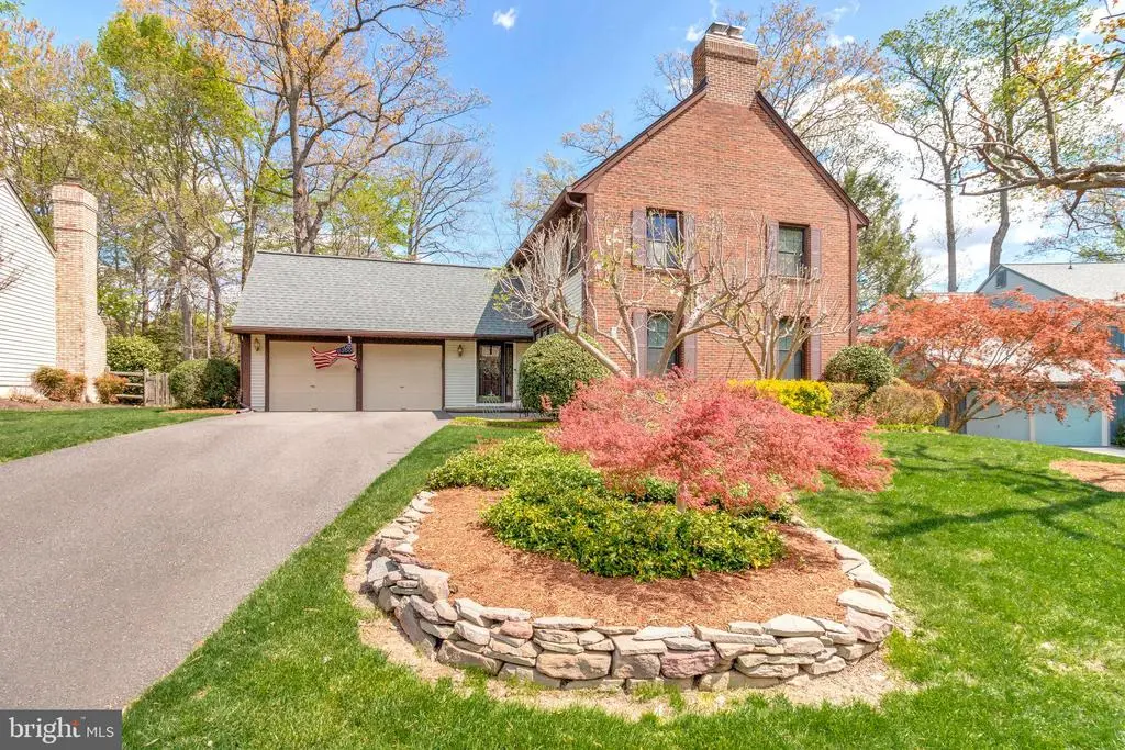 8420 Sweet Pine Ct E, SPRINGFIELD