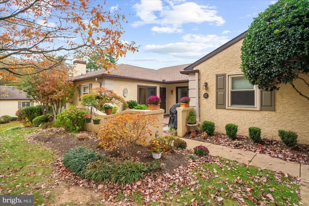 67 Parkridge Dr #67, BRYN MAWR