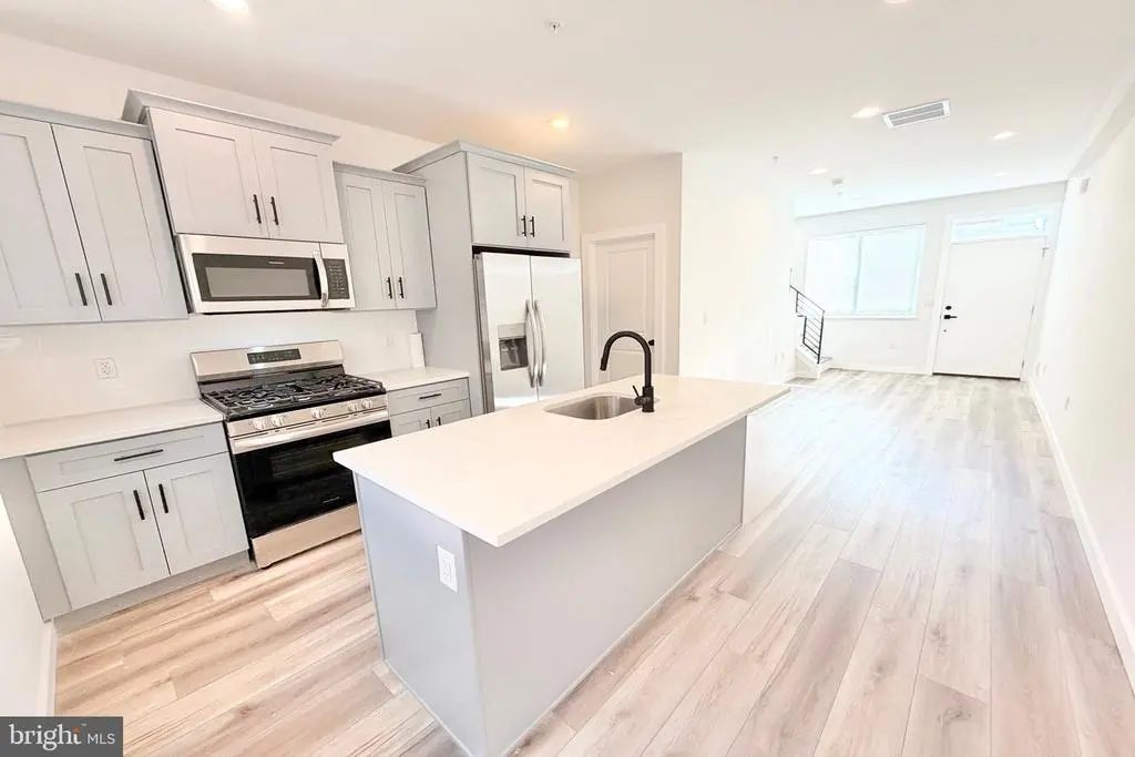 3221 Latona St, PHILADELPHIA