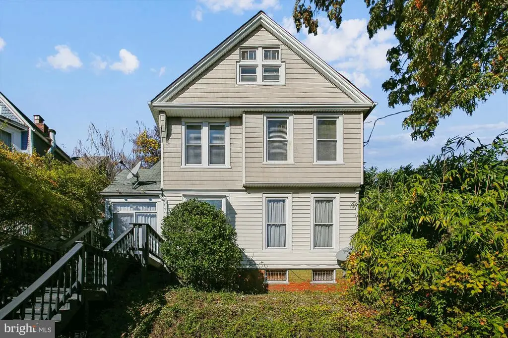 1260 Kearny St Ne, WASHINGTON