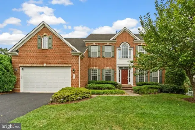 4009 Tottenham Ct, Urbana