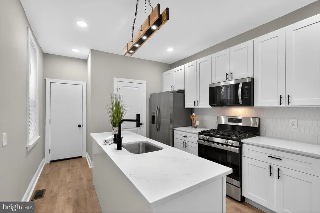 1453 S 52nd St, PHILADELPHIA