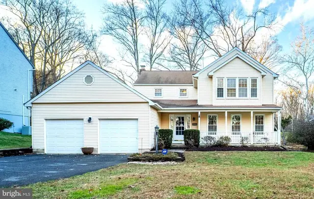 10531 Hunters Way, Laurel