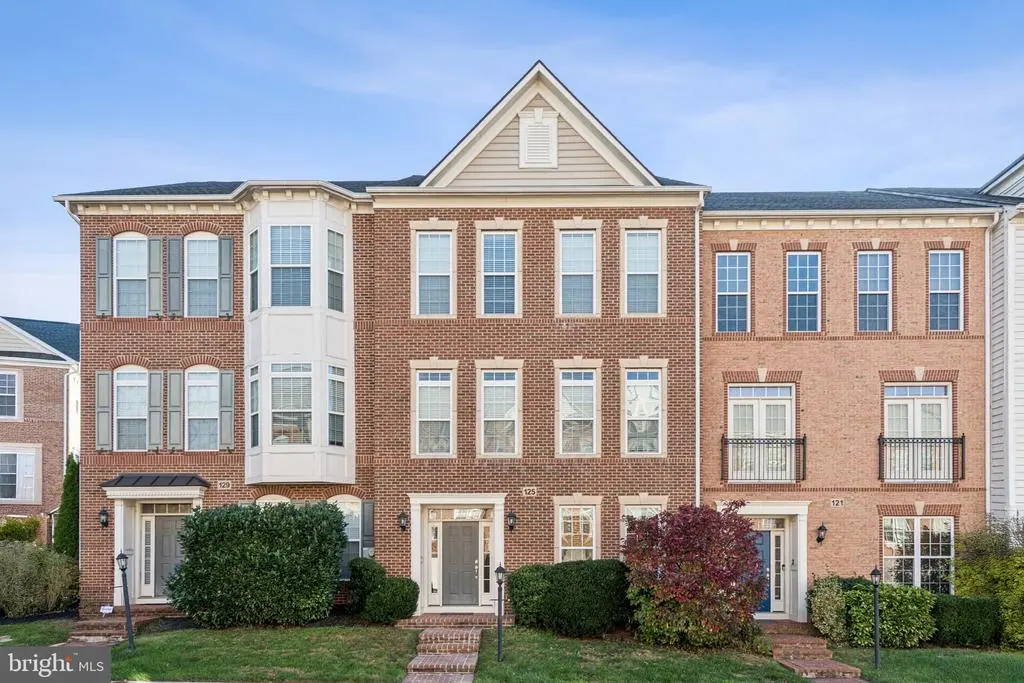 125 Autumn View Dr, Gaithersburg