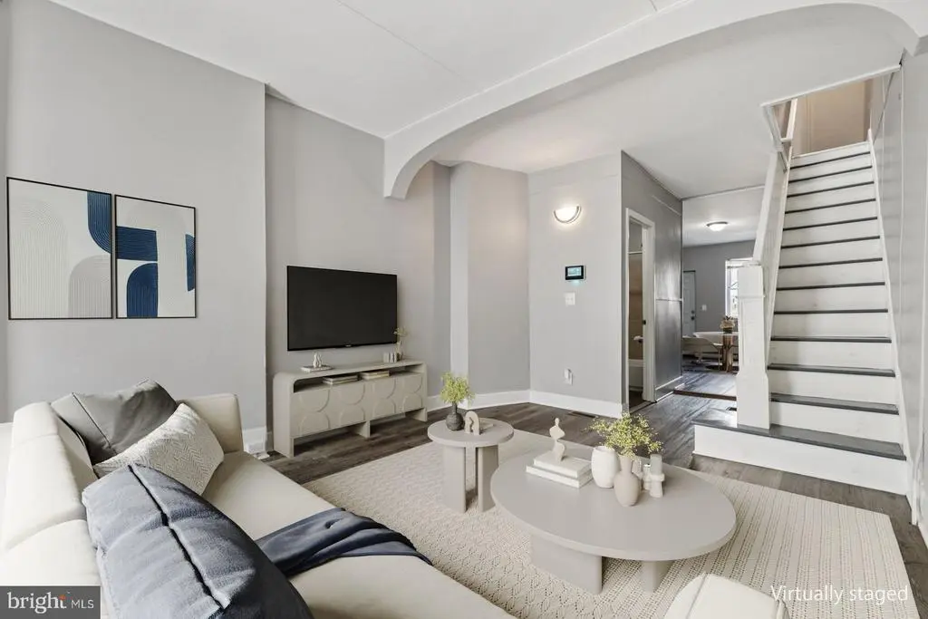 816 N Port St, Baltimore