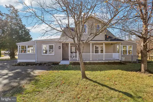 10571 Scaggsville Rd, Laurel