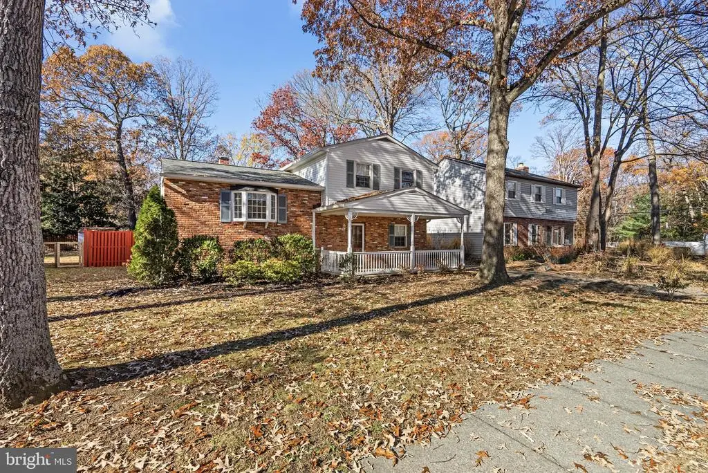 10 Holly Rd, Severna Park