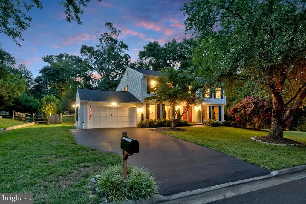 10302 Galpin Ct, GREAT FALLS