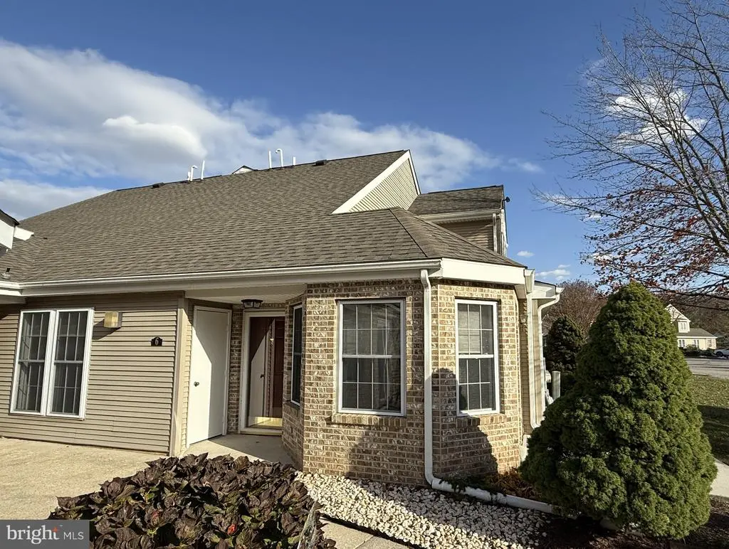 6 Colefax Ct, Wilmington