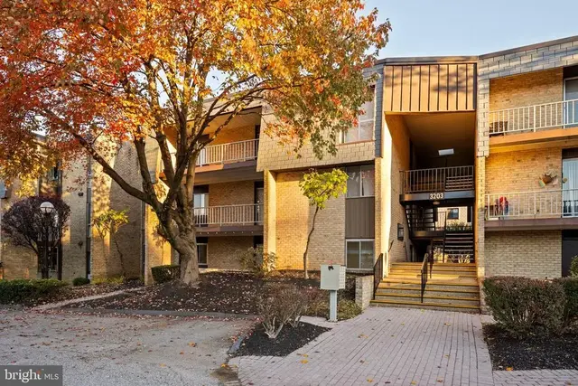 3203 Old Post Dr #1, Pikesville