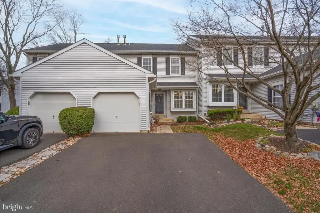 2420 Dogleg Dr, WARRINGTON