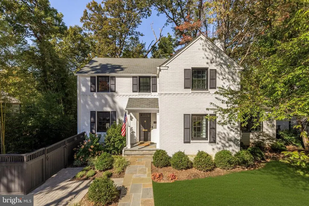 5106 Brookview Dr, BETHESDA