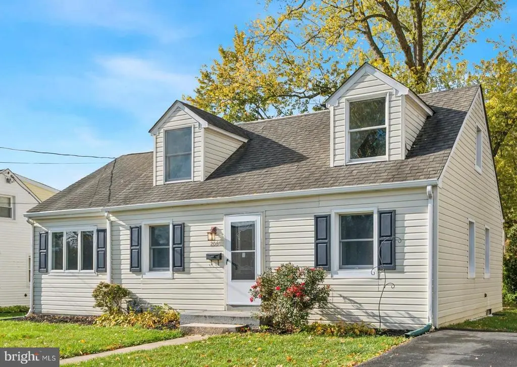 206 Decalb Ave, Wilmington