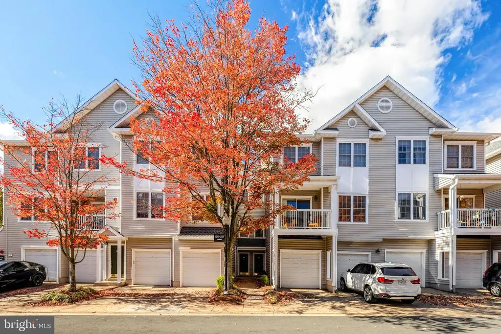 12912 Fair Briar Ln, FAIRFAX